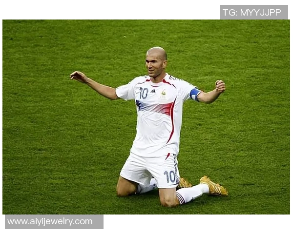 从贫困街头到绿茵巅峰：那些逆袭成足球巨星的穷人球员故事