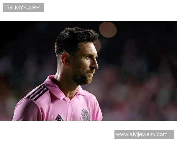 全球足球历史上30位最具影响力球星排名盘点及其成就解析