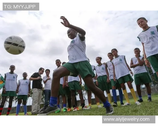 巴西高颜值足球明星盘点,魅力与实力并存的球场之星 巴西高颜值足球明星盘点,魅力与实力并存的球场之星