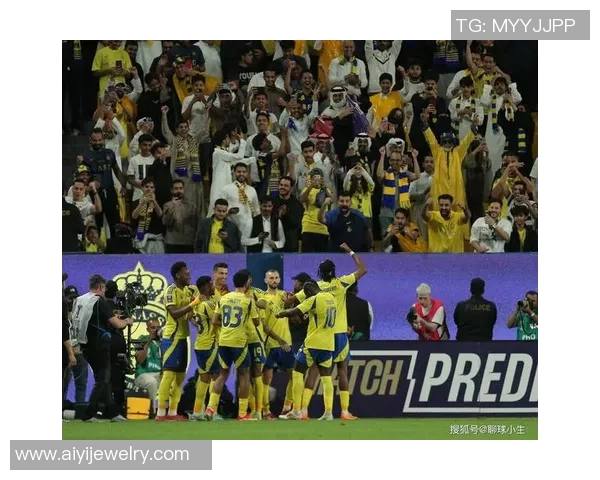 足球场上英勇球星遭枪杀悲剧背后的真相与启示